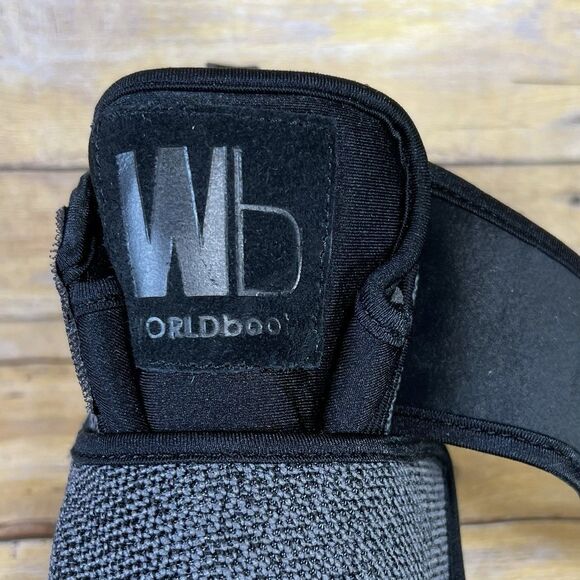 WB Moccasin Boots Size Mens 6 / Womens 7Lees Black Knit Style Synthetic Mesh - Picture 16 of 16